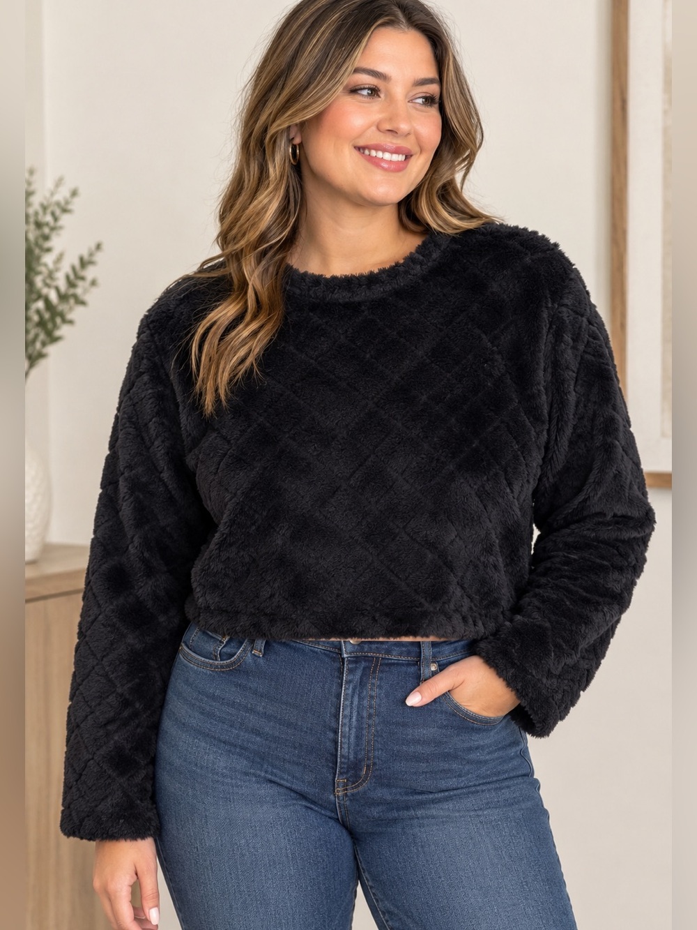 Zara women’s cropped sweater top size Medium black pullover soft fuzzy warm cozy